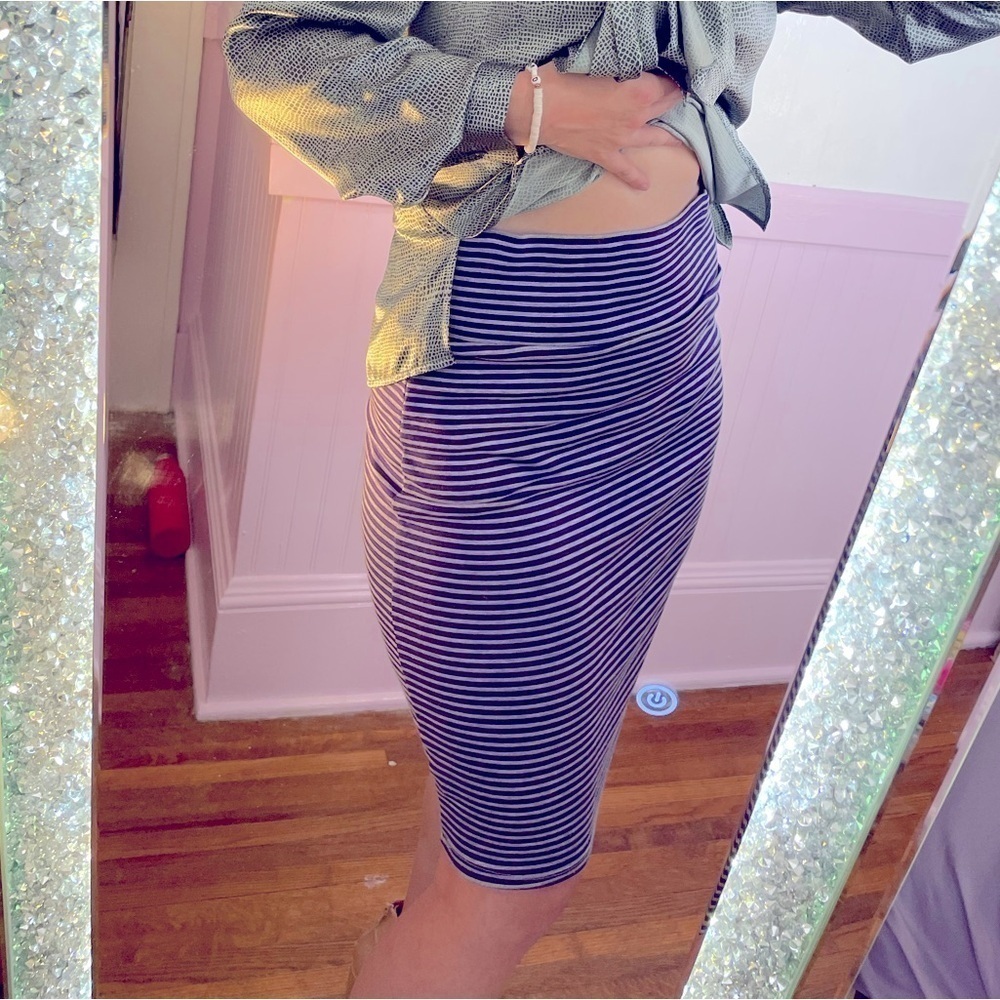 High-Wasted Pencil Skirt Vintage retro Vibes